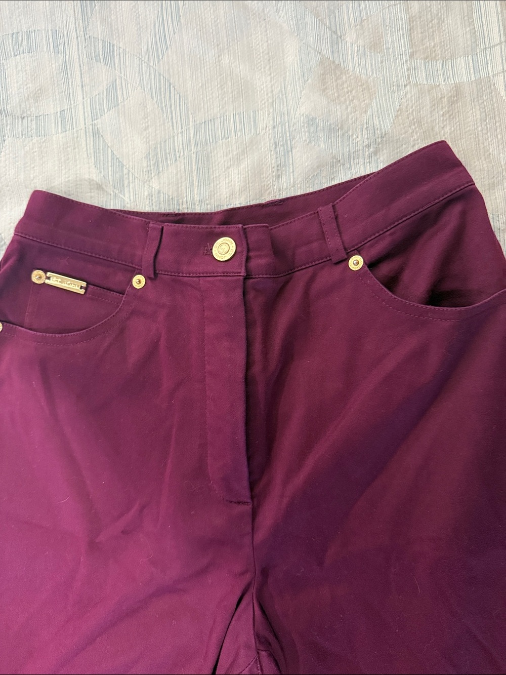 St John sport pants